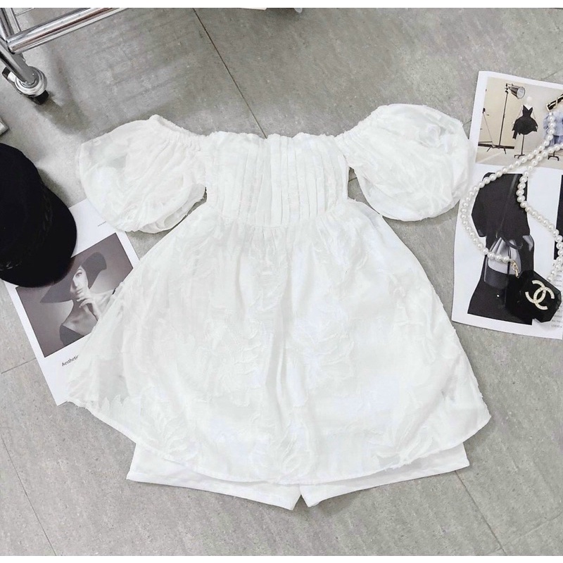 Set hoa nổi áo bẹt vai short xinh