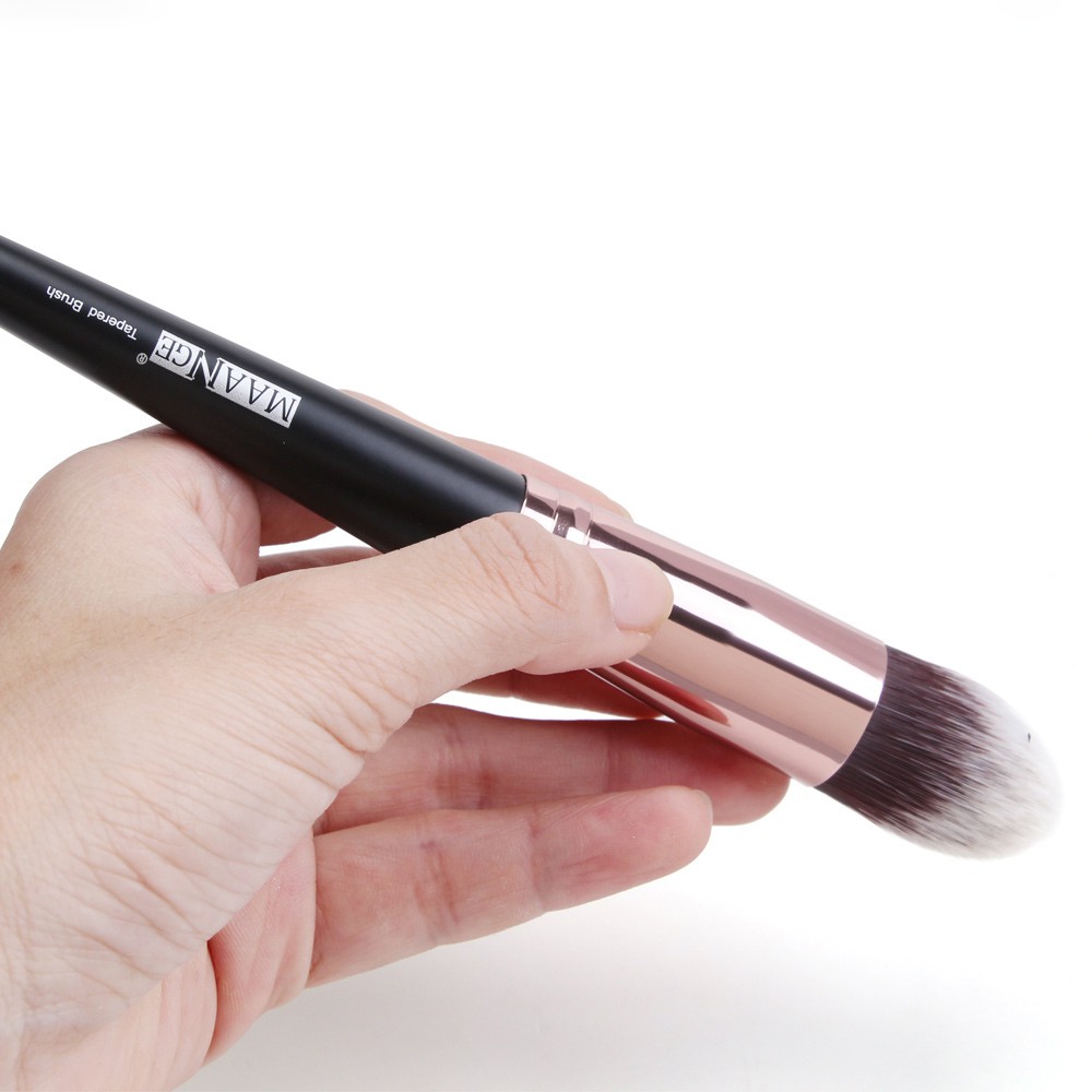 Cọ trang điểm MAGEFY đánh nền đầu nhọn