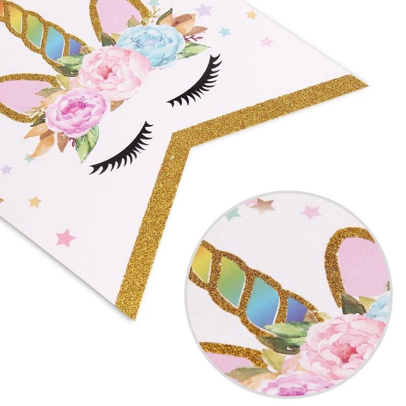 Băng rôn giấy gắn thẻ in chữ Happy Birthday và hình kì lân