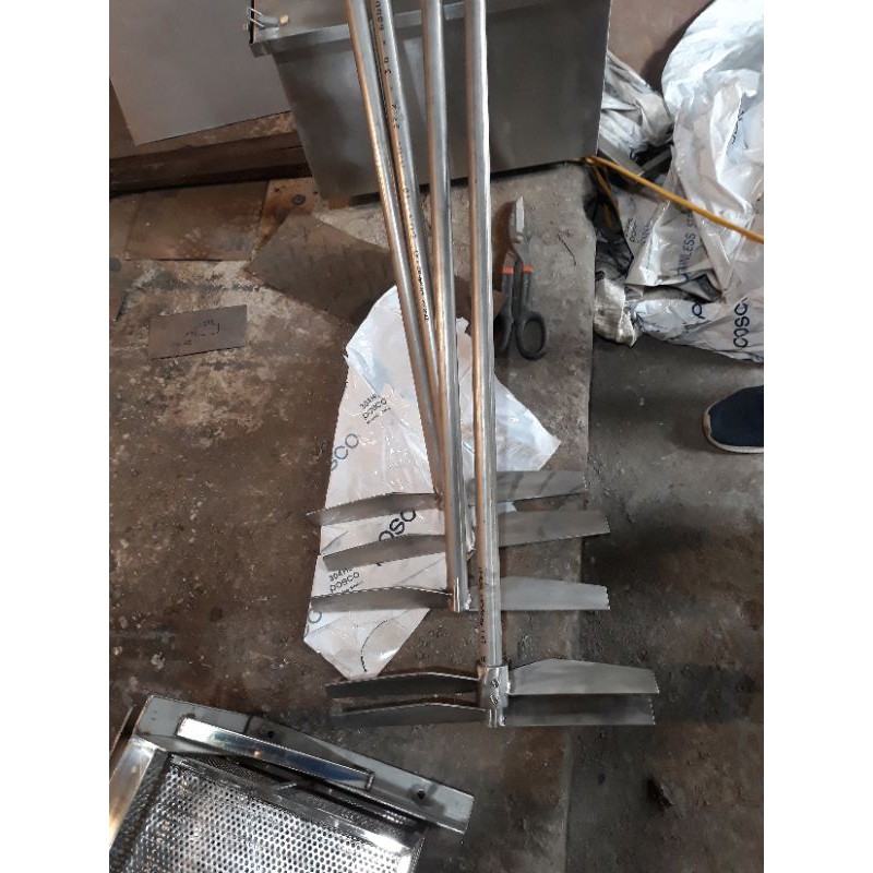 Trục cánh khuấy hóa chất 2 tầng cánh inox 304