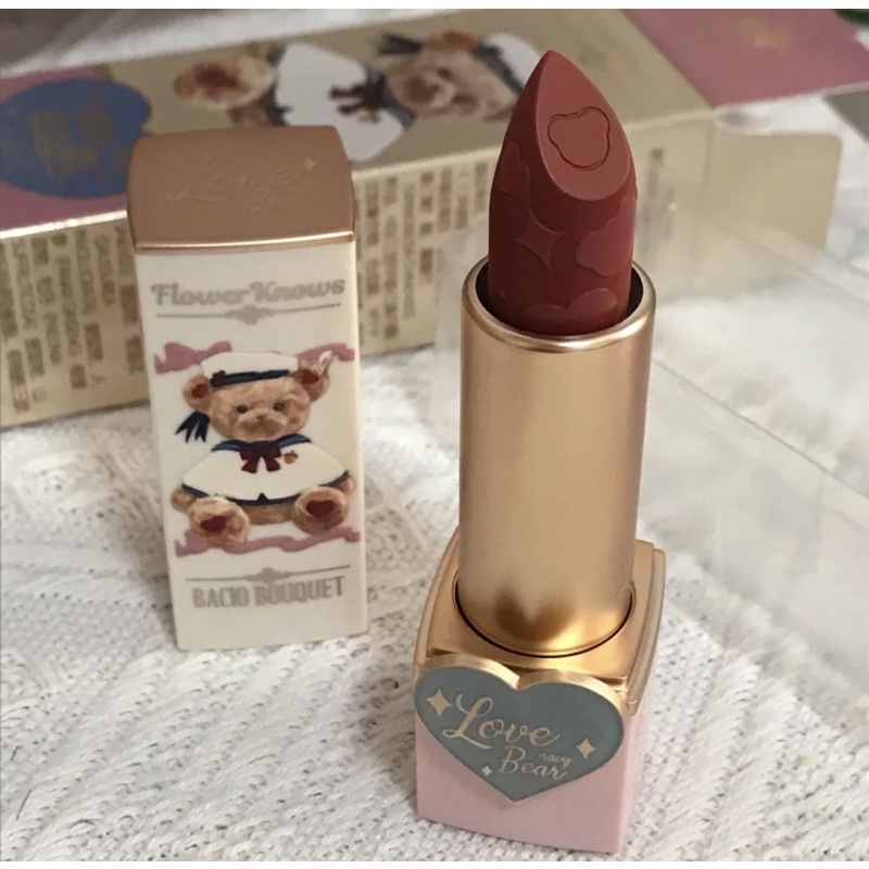 Son FLOWER KNOWS x BACIO BOUQUET màu lì, lâu trôi, thiết kế vỏ ngoài đáng yêu