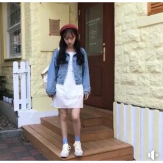 Set váy trắng áo khoác jean