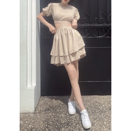 Đầm Emma khoét eo tay bồng | BigBuy360 - bigbuy360.vn