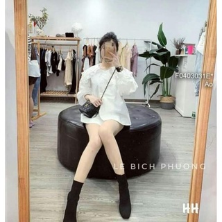 Áo sơ mi cổ bèo thời trang.