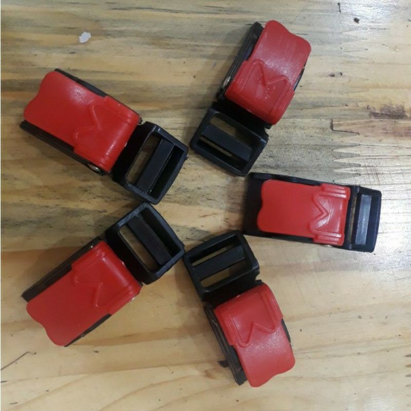 Khóa mũ bảo hiểm