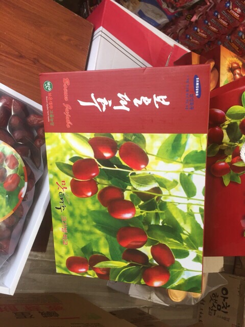 TÁO ĐỎ SẤY KHÔ HÀN QUỐC HỘP 1kg