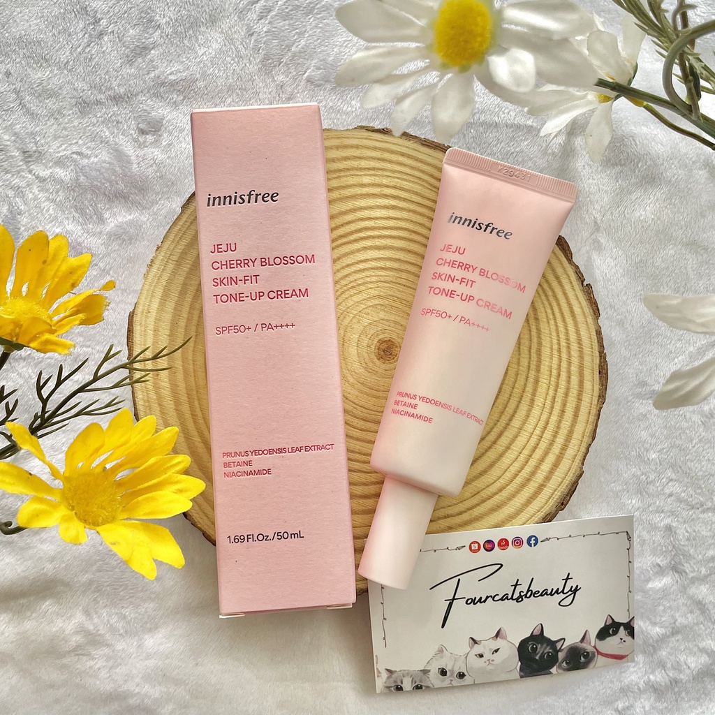 Kem Dưỡng Ẩm Nâng Tông Sáng Da Hỗ Trợ Chống Nắng innisfree Cherry Blossom Skin-Fit Tone-up Cream SPF50+ PA++++ 50 ml
