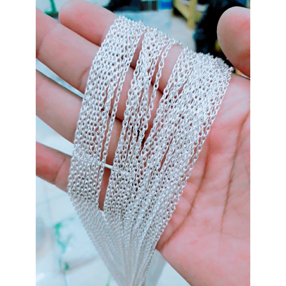 Dây xích trắng làm vòng tay 5 mét = 23k [ dây màu bạc sáng size 2,5mm ]