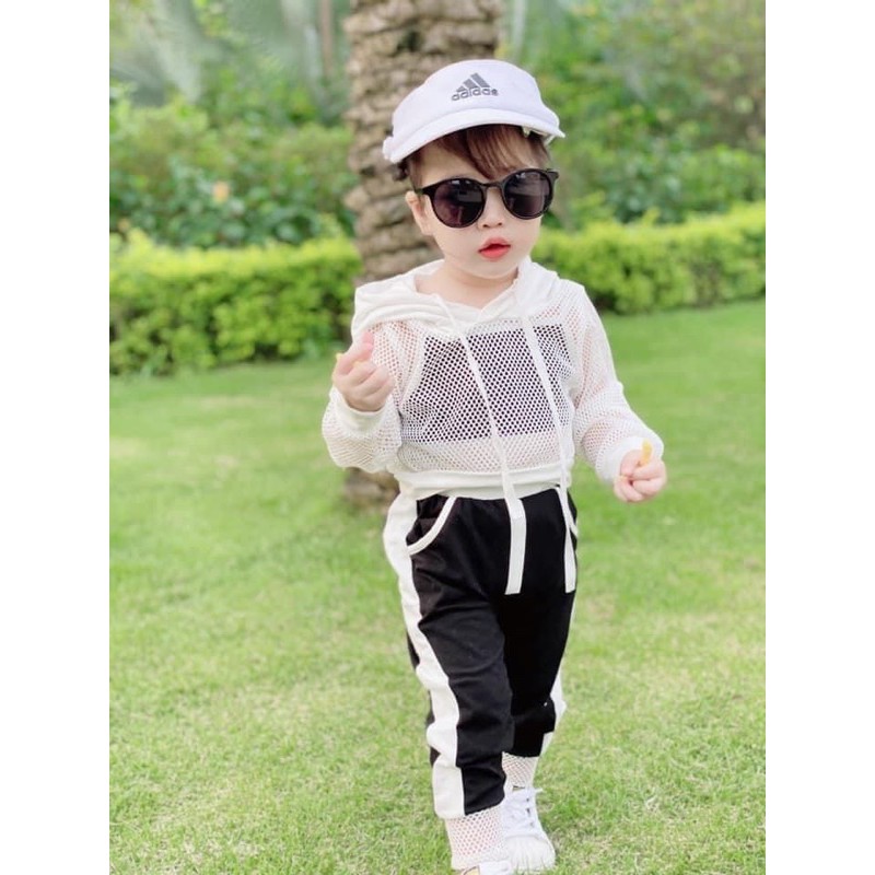 Kính cho bé chuẩn hãng