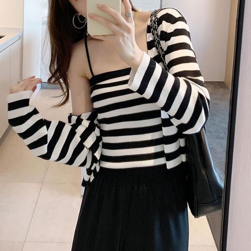 Áo cộc tay và áo khoác thun tay dài Yeya hợp thời trang cho nữ