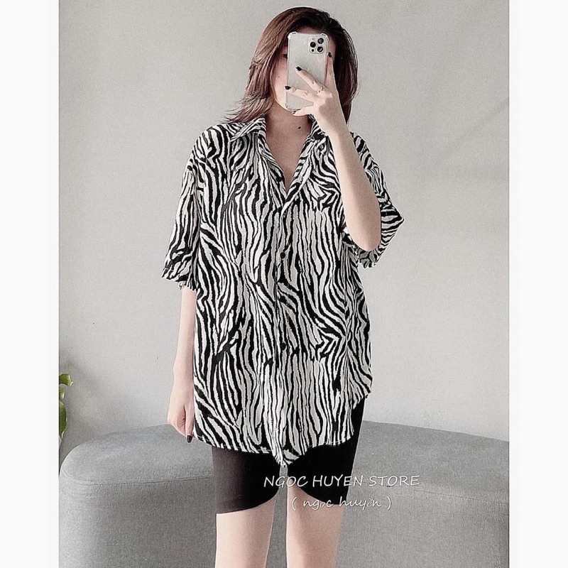 áo sơ mi tay lỡ vằn - quần ngố ôm - carotshop - freesize dưới 57kg