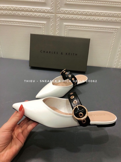 (sẵn) Dép sục bệt Charles & Keith fullbox