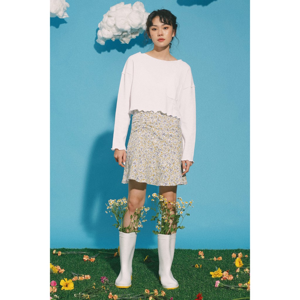 Chân váy hoa nữ rút dây thời trang GAGO gathered side floral mini skirt xanh rêu GO3365 | BigBuy360 - bigbuy360.vn