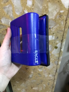 Máy bấm 2 lỗ Eagle 837