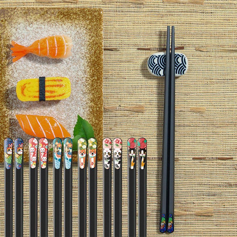 Bộ Đũa Ăn 24cm Bằng Sợi Thủy Tinh Chống Trượt Họa Tiết Hoạt Hình Có Thể Tái Sử