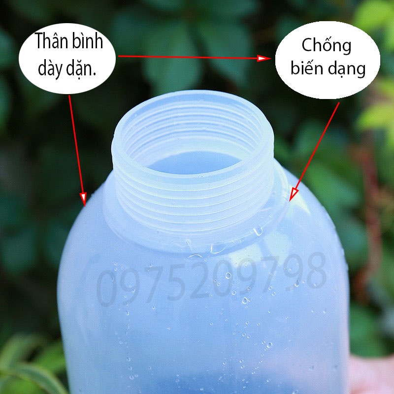 Bình phun nước, phun sương trong suốt cầm tay áp xuất cao dung tích 2 lít.