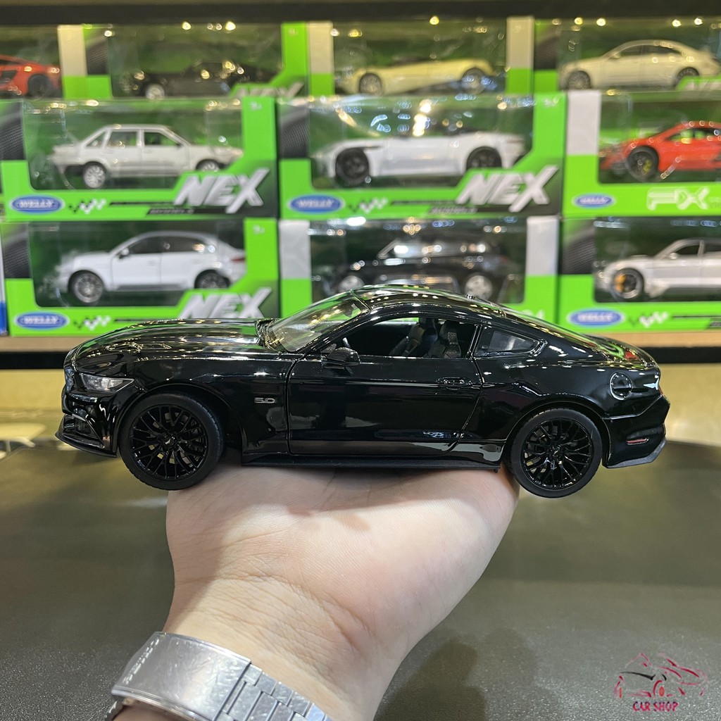 Mô hình xe hợp kim Ford Mustang GT 2015 hãng Welly tỉ lệ 1:24 màu đen