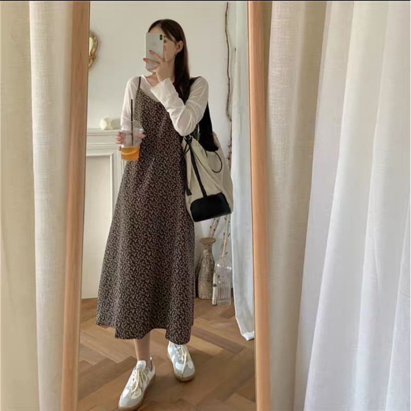 đầm yếm hai dây hoa nhí chất nhung tăm