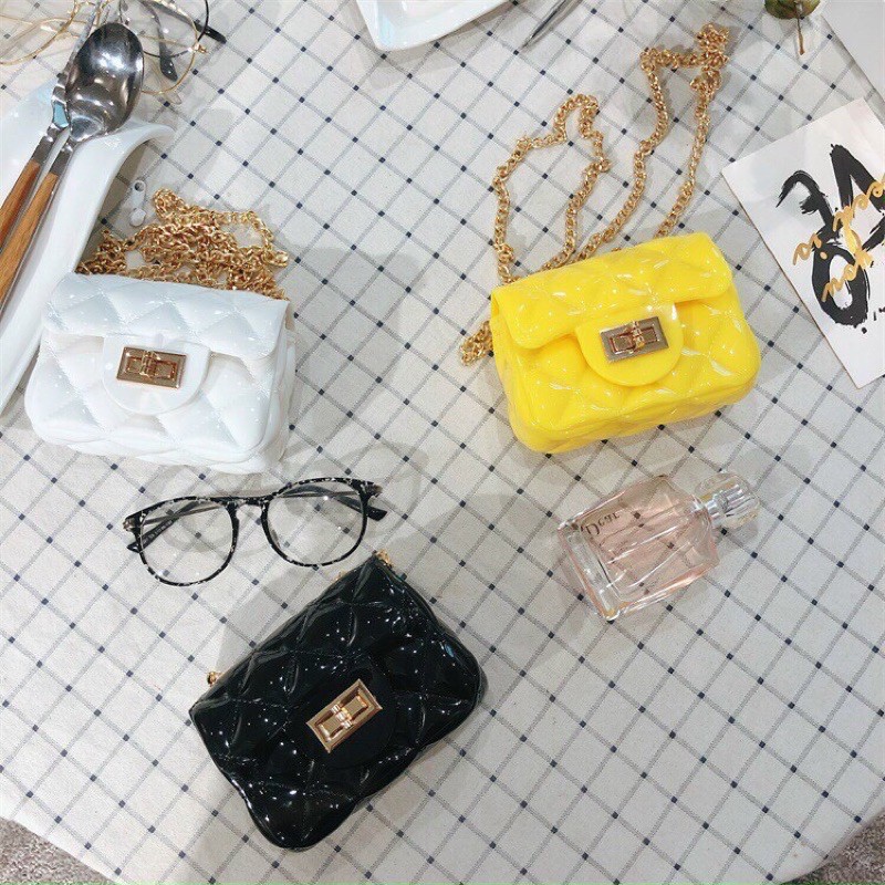 túi silicon nhựa dẻo cho bé đeo chéo mẫu mới 2020 | BigBuy360 - bigbuy360.vn