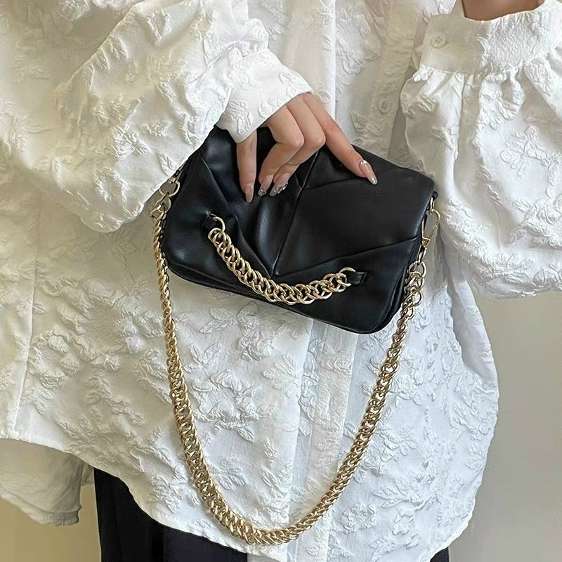 Túi Xách Nữ Đeo Chéo Zara Phối Dây Xích Sang Chảnh Cá Tính Chất Da Mềm Xịn Milla's