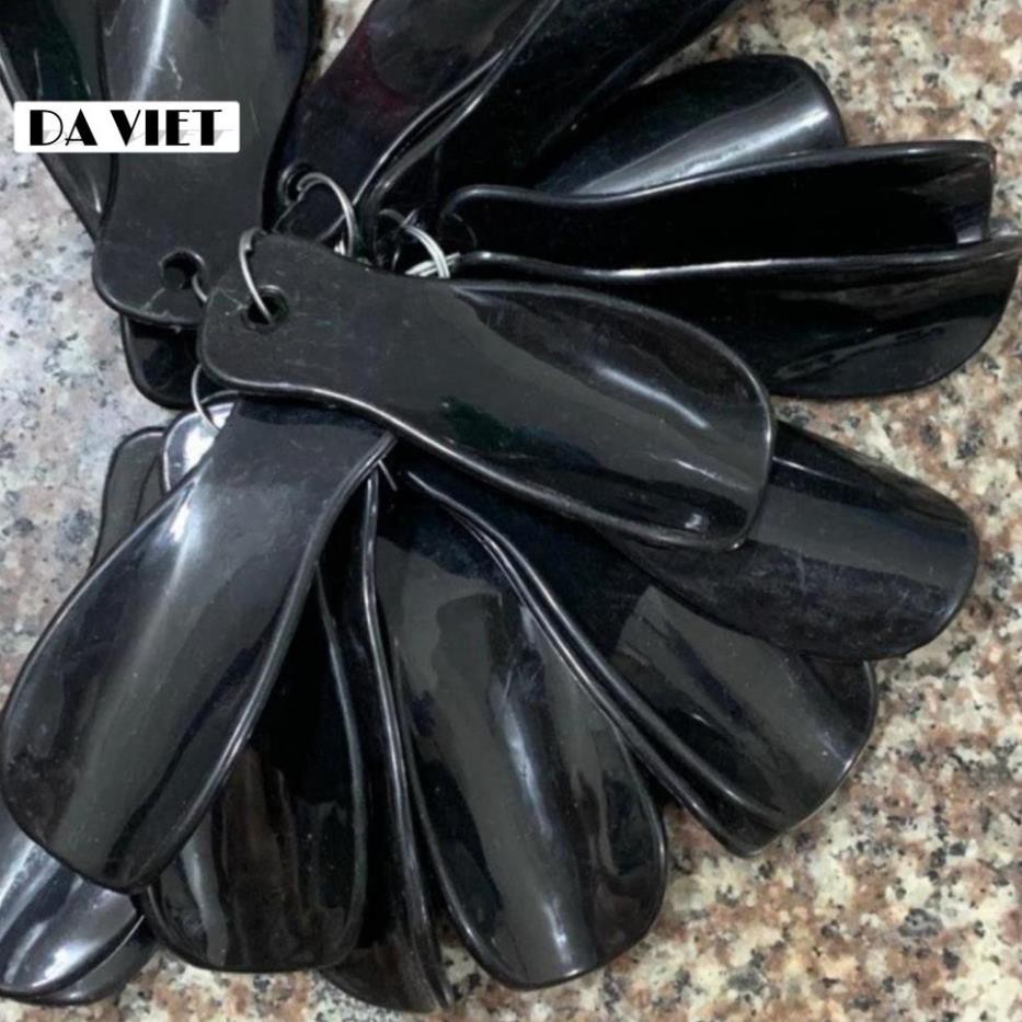 Đón gót giày bằng nhựa Mica cực bền kèm móc treo chìa khóa
