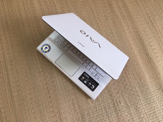 Laptop UFO Sony sve14 i5 trắng đẹp thời trang văn phòng | BigBuy360 - bigbuy360.vn