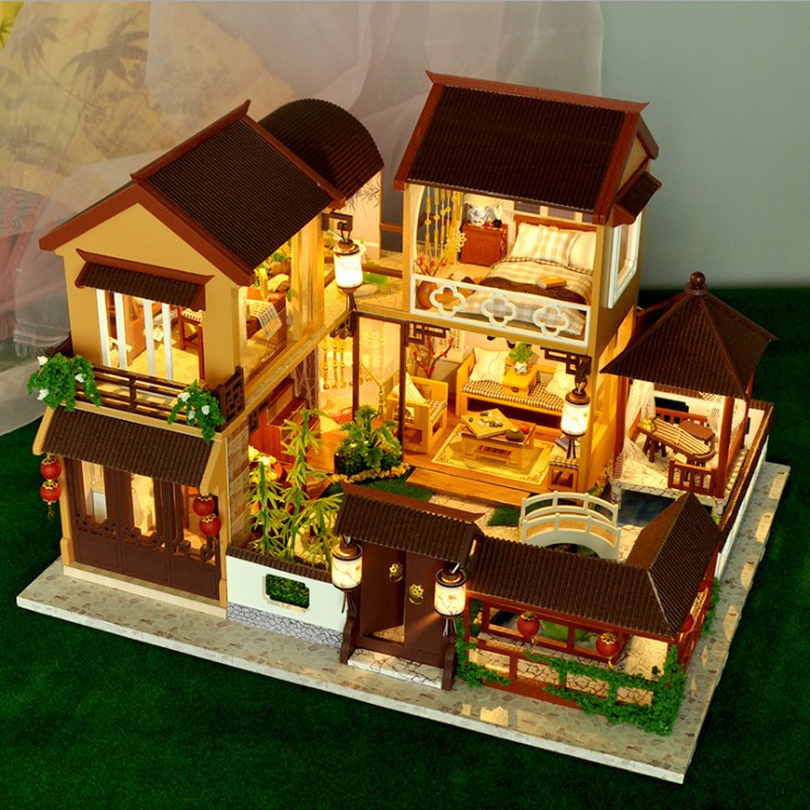 Mô hình nhà DIY Doll House A Cozy Little Courtyard Kèm Mica Chống bụi, Bộ dụng cụ, Keo dán và Bộ phát nhạc