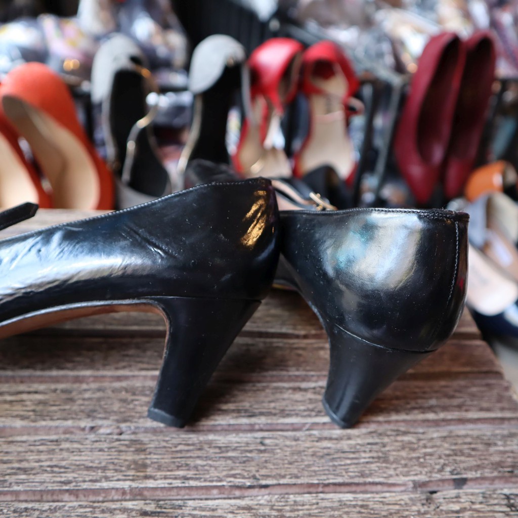 SIZE 37 - GIÀY CAO GÓT 6CM DA THẬT + DA BÓNG HIỆU SALVATORE FERREGAMO CỦA ITALY - HÀNG SECOND HAND ĐÃ QUA SỬ DỤNG