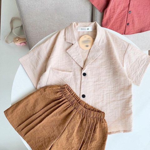 Bộ quần áo cho bé cổ vest phong cách.
