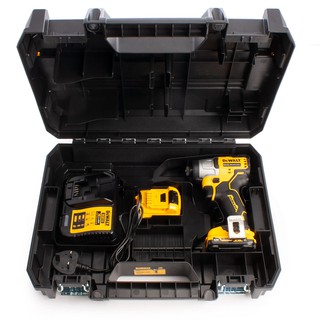 MÁY VẶN VÍT DEWALT DCF801D2