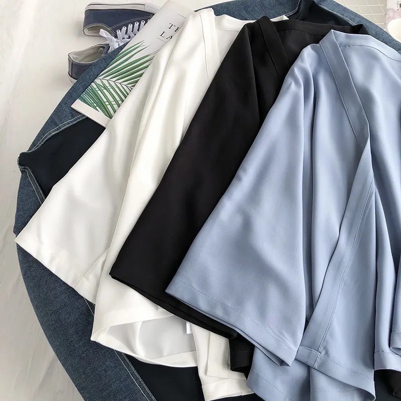 Áo khoác IELGY ngắn mỏng màu sắc trơn chống nắng cho nữ