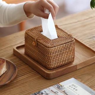 Hộp đựng giấy ăn hình chữ nhật bằng mây có nắp cài, có kèm ảnh thật