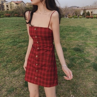 Váy body hai dây caro cổ vuông có hàng khuy thắt nơ lưng hở lưng ngắn
