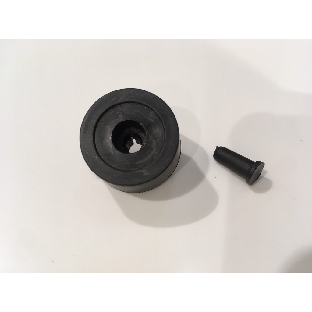 Chân đế cho máy ổn áp, lioa