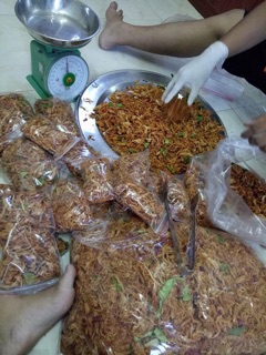 Khô gà lá chanh