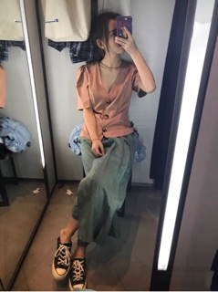 Áo zara xẻ cổ V