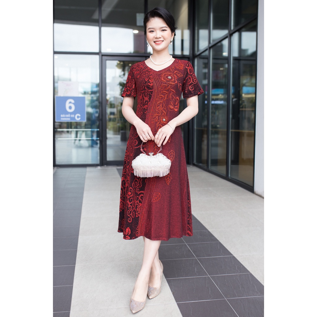 Váy đầm trung niên Ladyshop thời trang nữ đi tiệc sang trọng lấp lánh kết hoa dây cao cấp TK698 | BigBuy360 - bigbuy360.vn