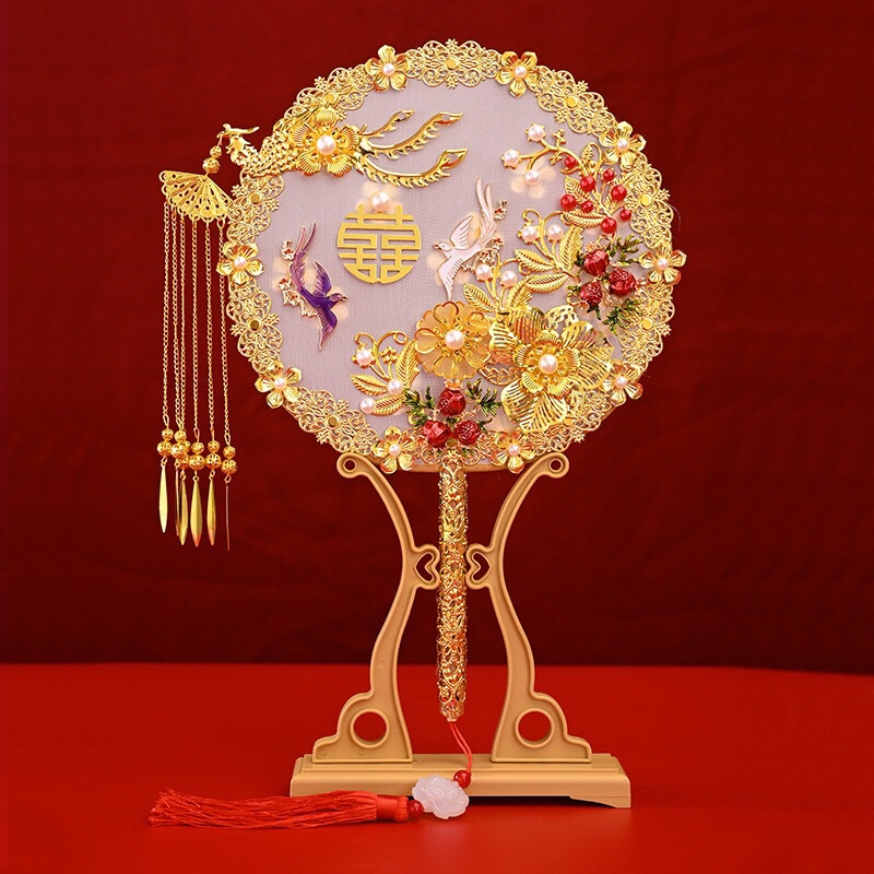 Quạt tròn cổ trang quạt hỷ đỏ quạt hầu đồng