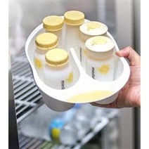 Khay đựng bình trữ sữa Medela ( thanh lý)