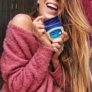 (MẪU MỚI) SÁP DƯỠNG MÔI Vaseline Lip Therapy Mỹ 7G