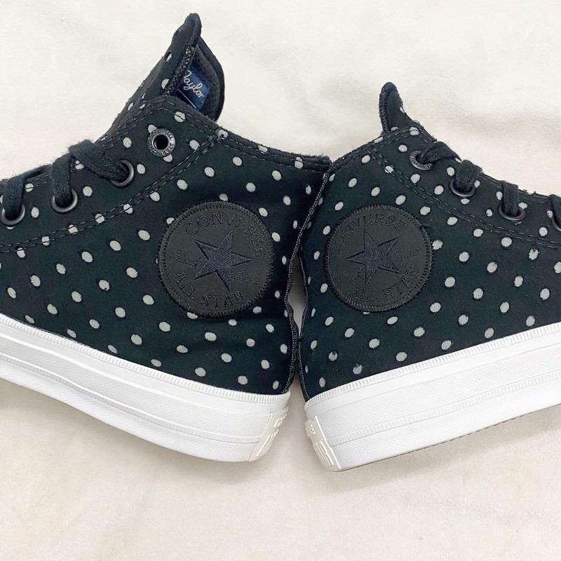 Giày Converse Chuck 2 - Chấm bi Hi Real2hand