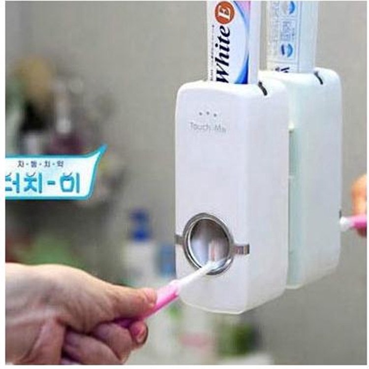 Automatic squeeze toothpaste dispenser toilet toothbrush holder