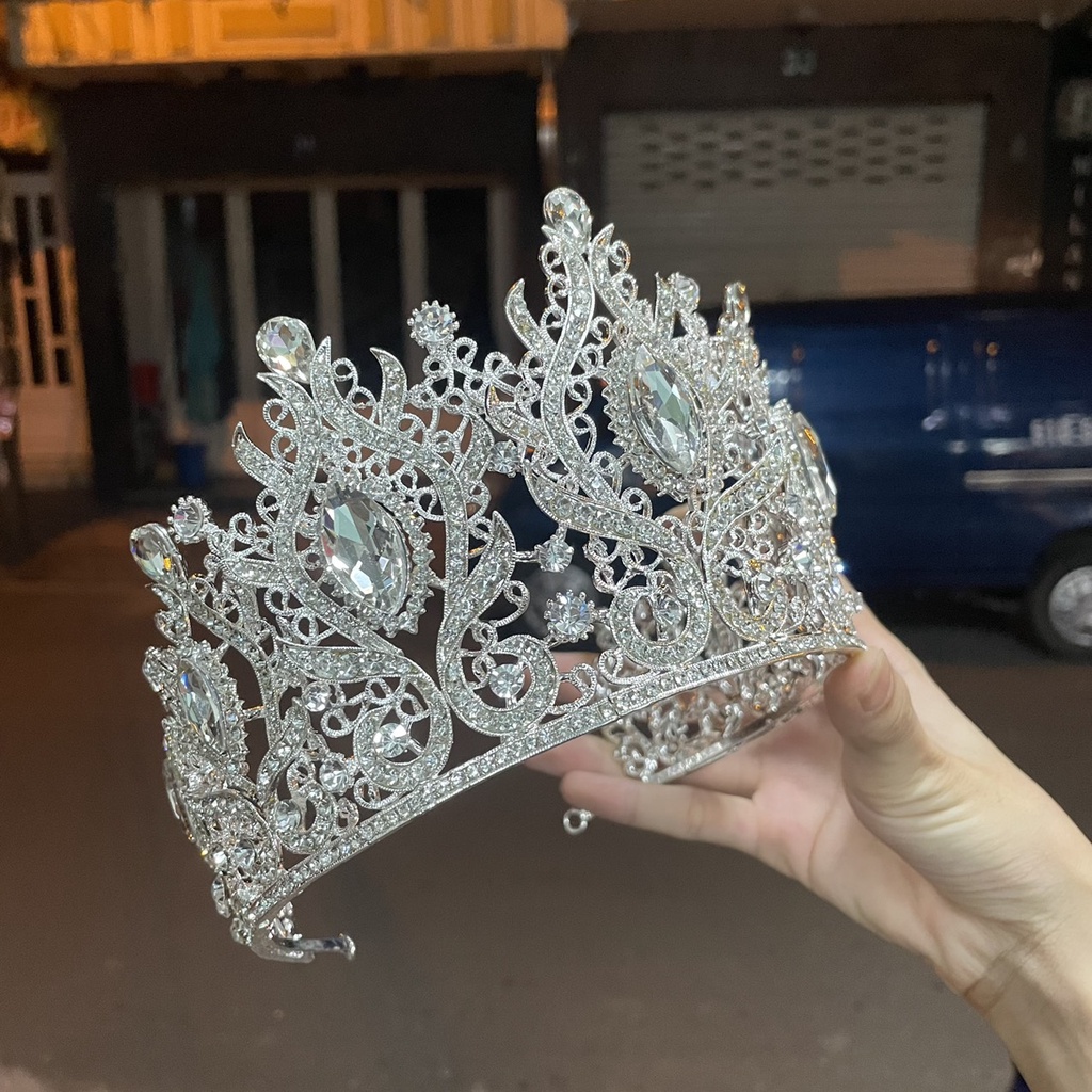 Vương miện hoa hậu mẫu trao giải màu trắng cao đẹp
