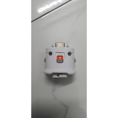 Cục motion plus 2 màu đen- trắng cho tay cầm chơi game Nintendo Wii remote