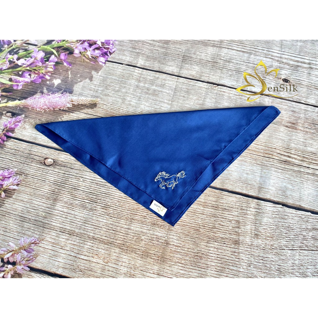 Khăn Lụa thêu tay Mã Đáo Thành Công SenSilk 35x35cm, Quà tặng may mắn cho bạn trai