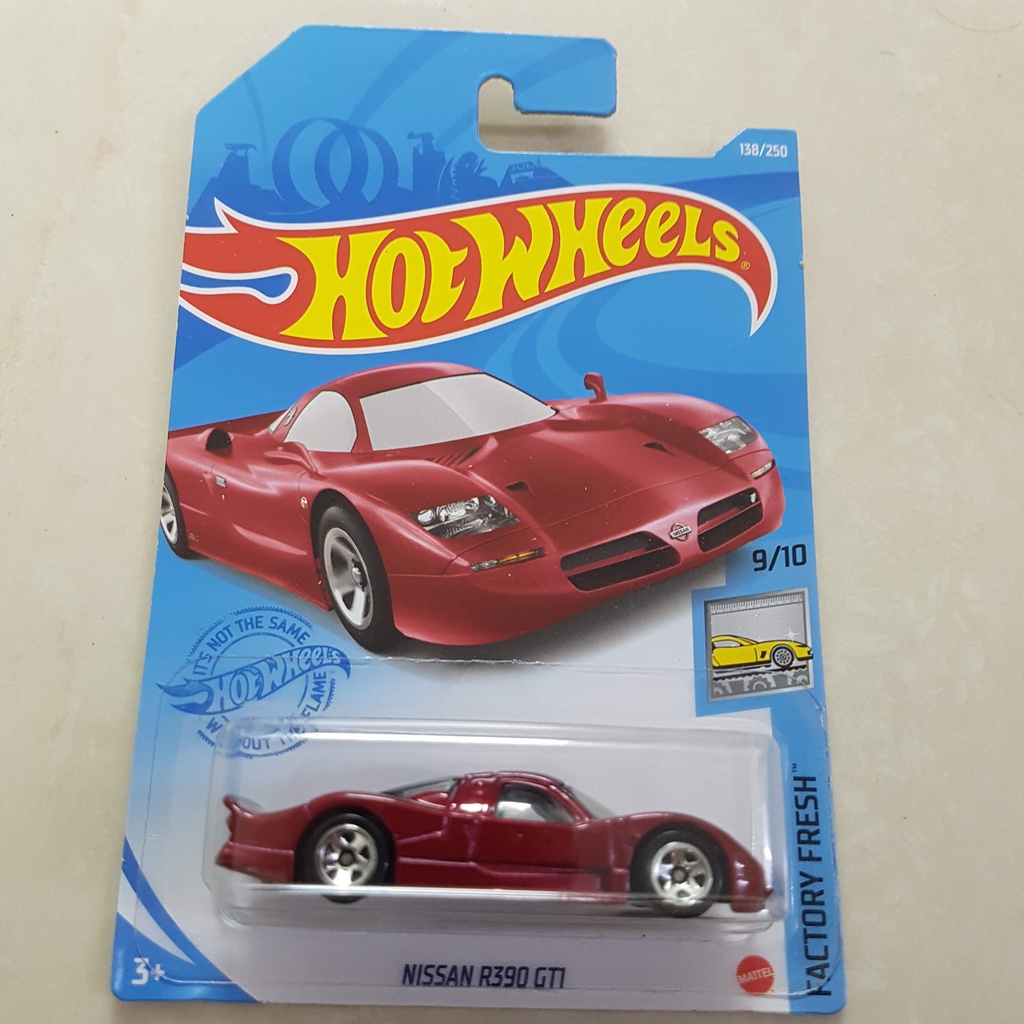 Xe Mô Hình Chính Hãng HotWheels - Nissan R390 GT1