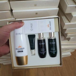Bộ chống nắng Ohui Day Shield Perfect Sun Black set 4sp #ohui#chống#nắng