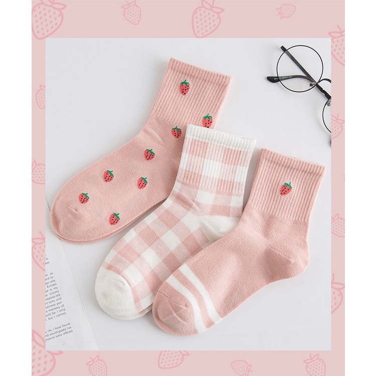 Set 3 đôi tất nữ cổ cao Bivota vớ nữ họa tiết dâu tây ngọt ngào cực xinh T92