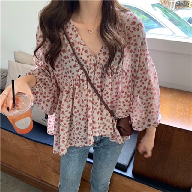 [ Mã VACA100K giảm 10k cho đơn  tối thiểu 100k] Áo sơ mi chiffon hoa nhí cổ chữ V cá tính tay thiết kế | BigBuy360 - bigbuy360.vn