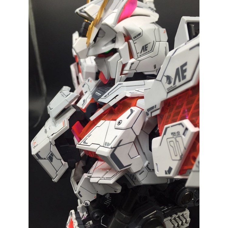 Mô hình Gundam tượng bán thân Unicorn Gundam 1/35 có LED + Part Kim loại